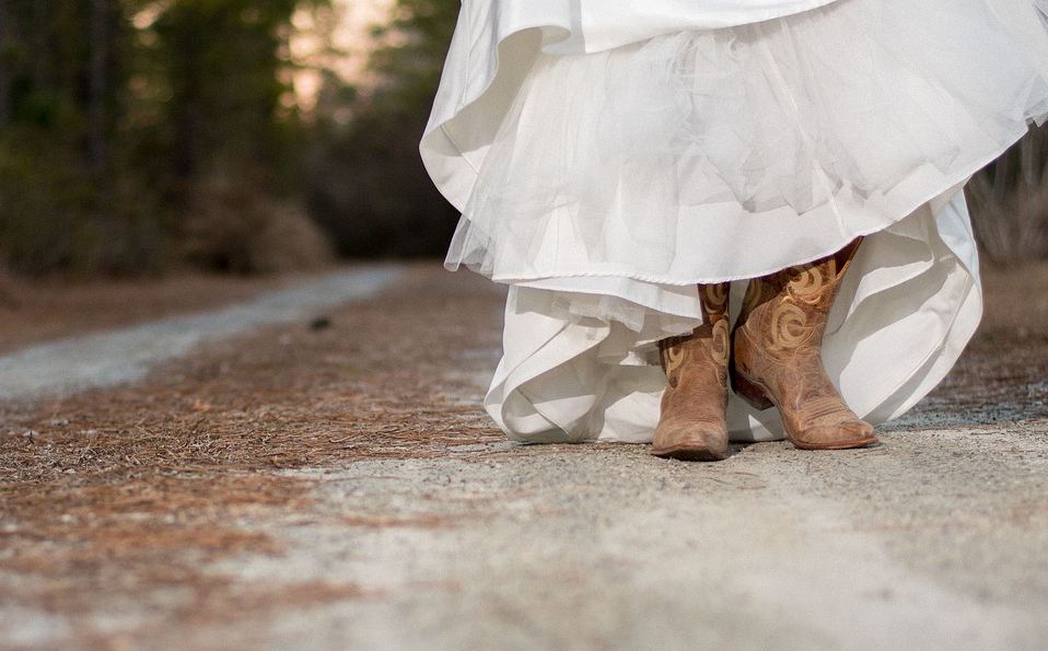 road-wedding-dress-bride-girl