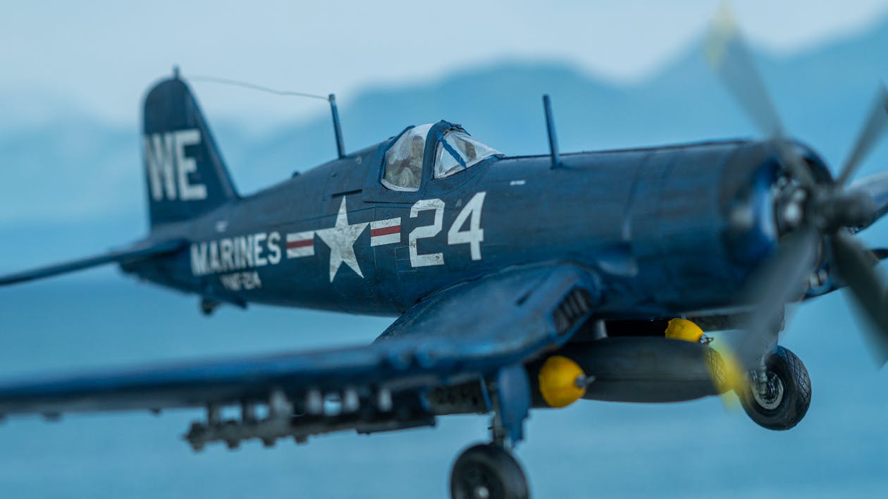 Interested in WW11 Aircraft? Learn About the Beloved F4U Corsair