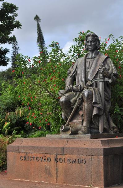 Statue of Christopher Columbus sitting down