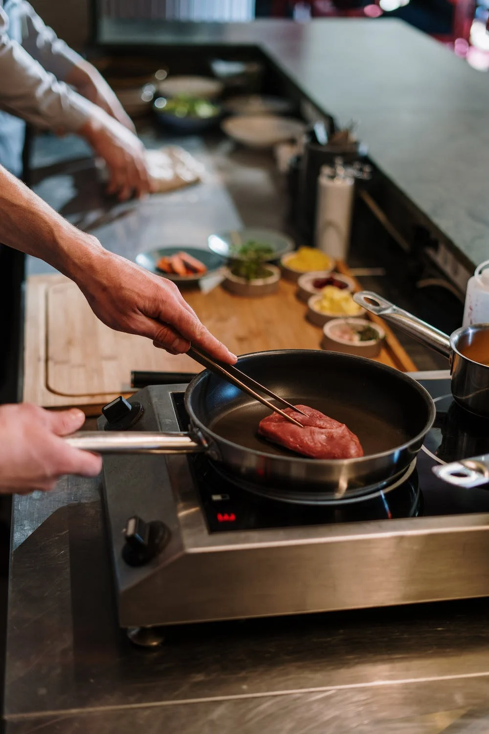 Frying-pan-Frying-pan-with-meat